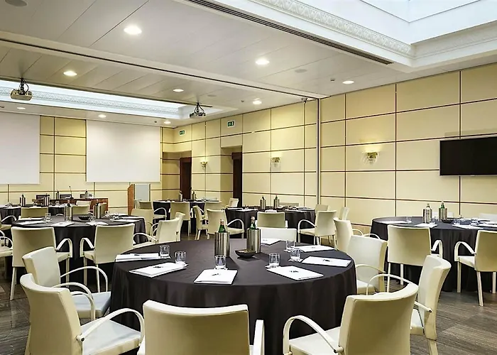 Deco Hotel 4*